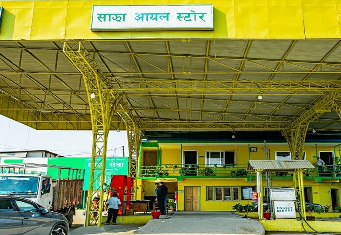 petrol_pump-1_ff_ws1v2yhiWg