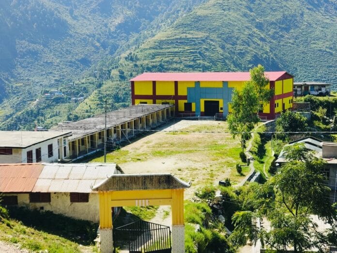 gaurilmandu ma vi hikila